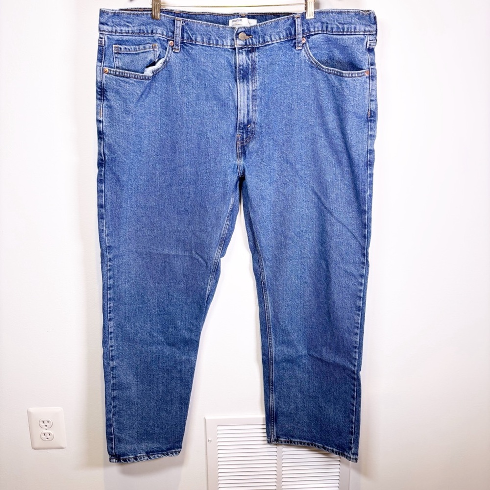Signature Levi Strauss Relaxed Jeans